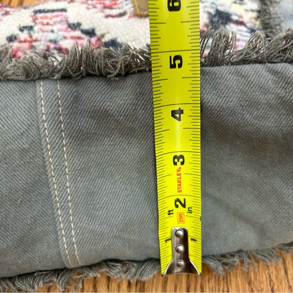 Myra Bag | Key Hole Woven Rug Fringy And Leather Tote Bag - Picture 14 of 15